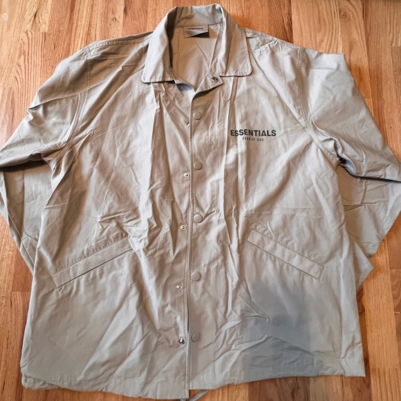 Essentials rain jacket - Picture 2 of 4